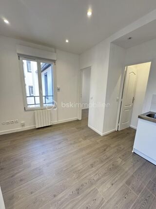  Immeuble � vendre 11 pi�ces 320 m�