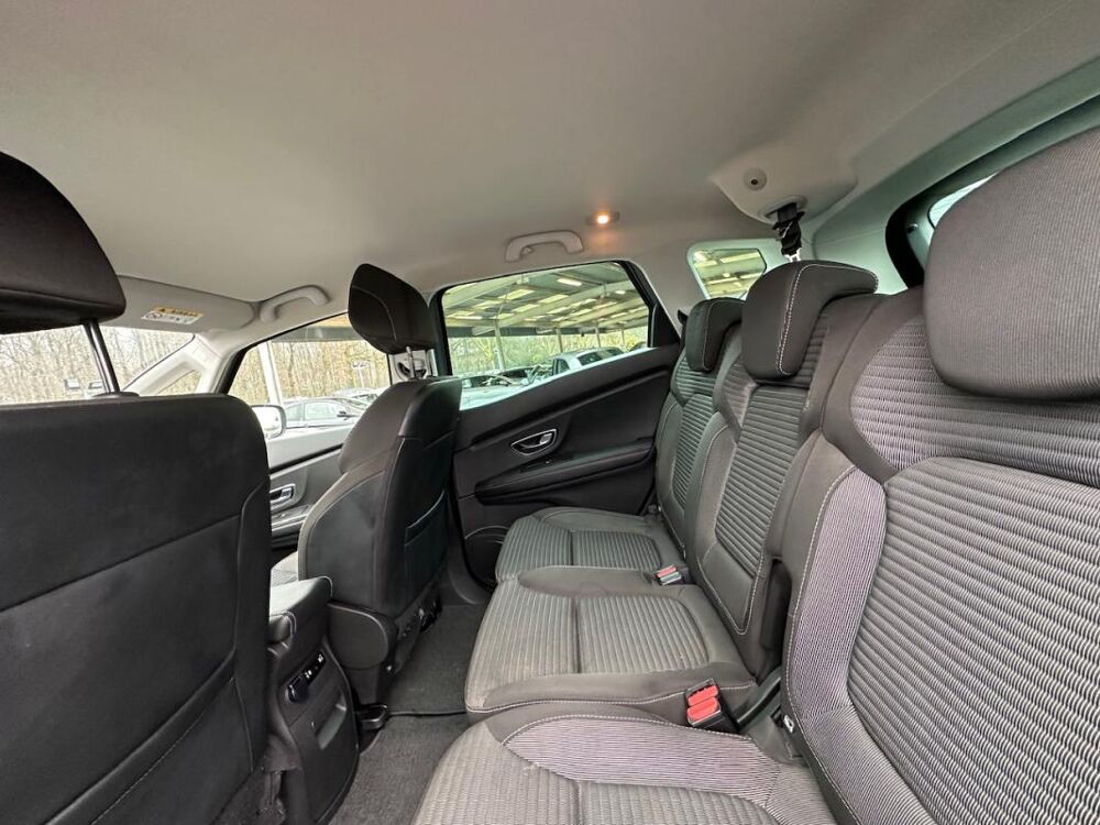 Sc&eacute;nic IV 1.7 DCI 120 BLUE BUSINESS EDC 2019 occasion 78240 Chambourcy