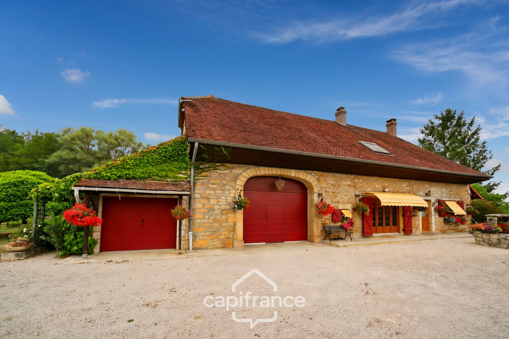 Maison 9 pièces 166 m² · à Beaufort · 166 m² · 390 000 €
