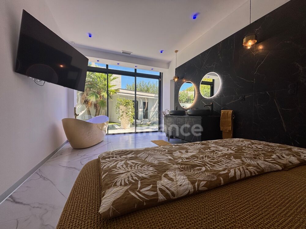 Maison 7 pièces 261 m² · à Le Grau D Agde · 261 m² · 1 495 000 €