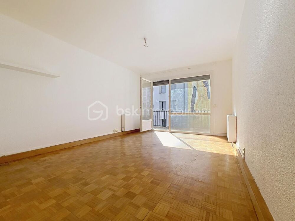 *** SOUS OFFRE GRENOBLE STUDIO 28 M2 LUMINEUX AVEC BALCON FLANDRIN-VALMY***