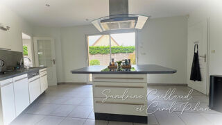  Maison � vendre 10 pi�ces 243 m�