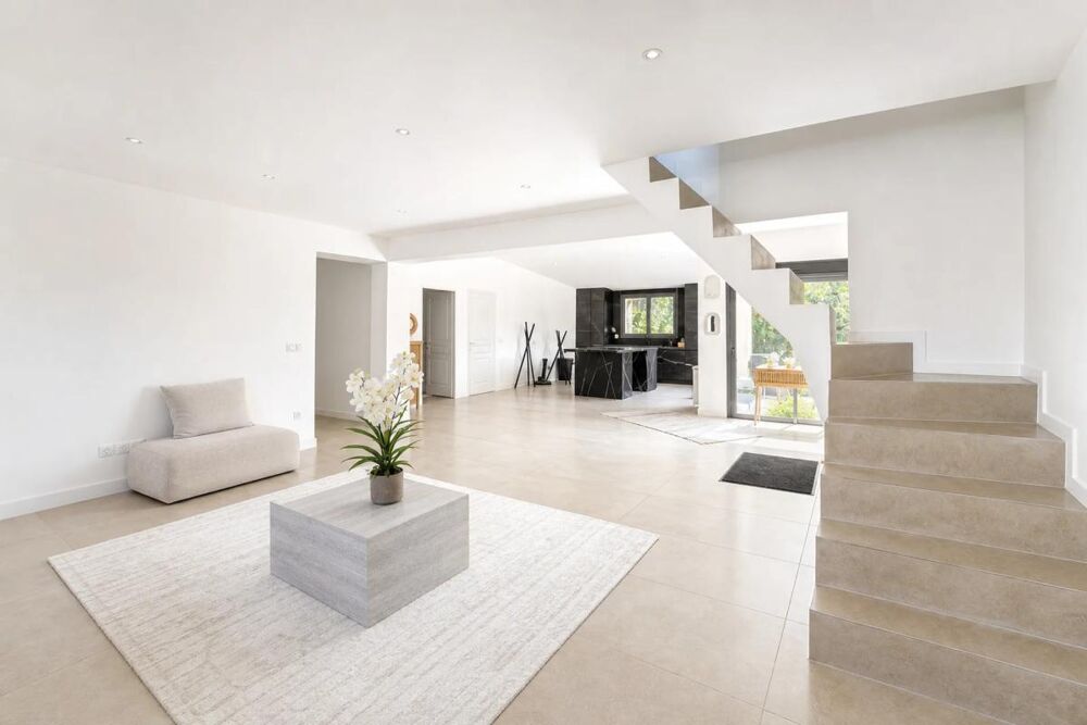 Maison rénovée 4 pièces de 116 m² louée, Le Plessis-Bouchard