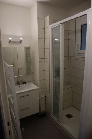  Appartement à louer 3 pièces 57 m²
