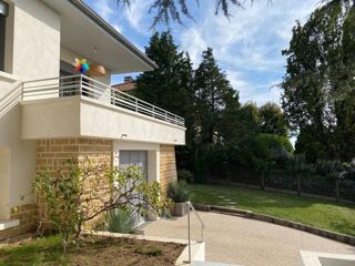  Maison � louer 6 pi�ces 178 m�