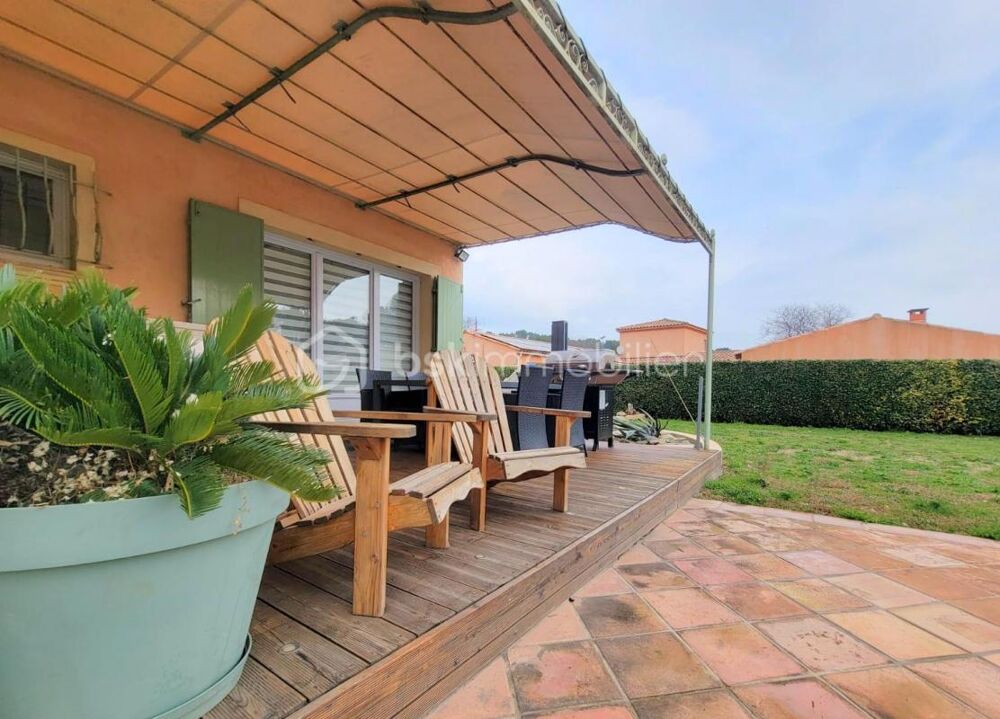 Villa contemporaine a trans en Provence , emplacement recherché, a proximité des commerces transports