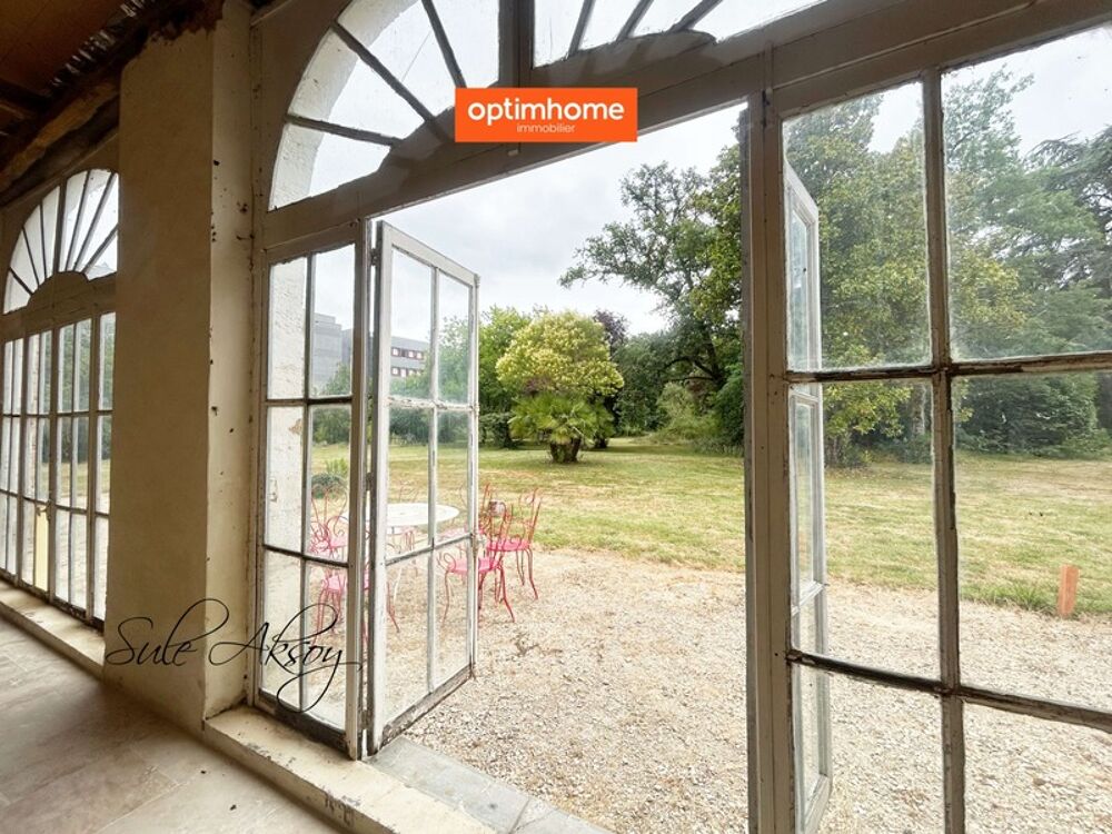 Vente Domaine - Ensemble immobilier du XIXe de 2 bâtiments avec tours, idéal gîtes et chambres d'hôtes