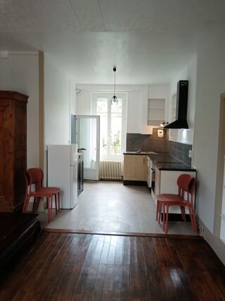  Appartement à louer 3 pièces 70 m² Nevers