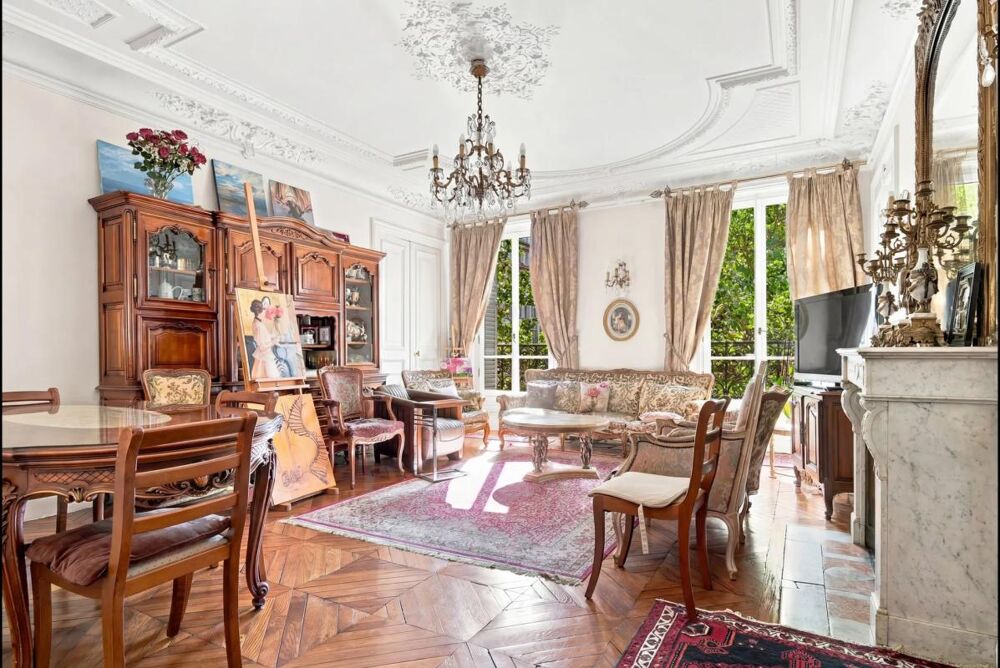 Vente Appartement 75010 - APPARTEMENT 130 m² avec balcon - 5 PIECES Paris 10