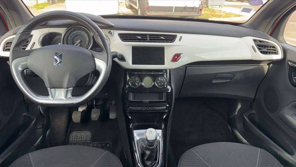 DS3 1.2 PureTech 110 So Chic 2016 occasion 76230 Isneauville