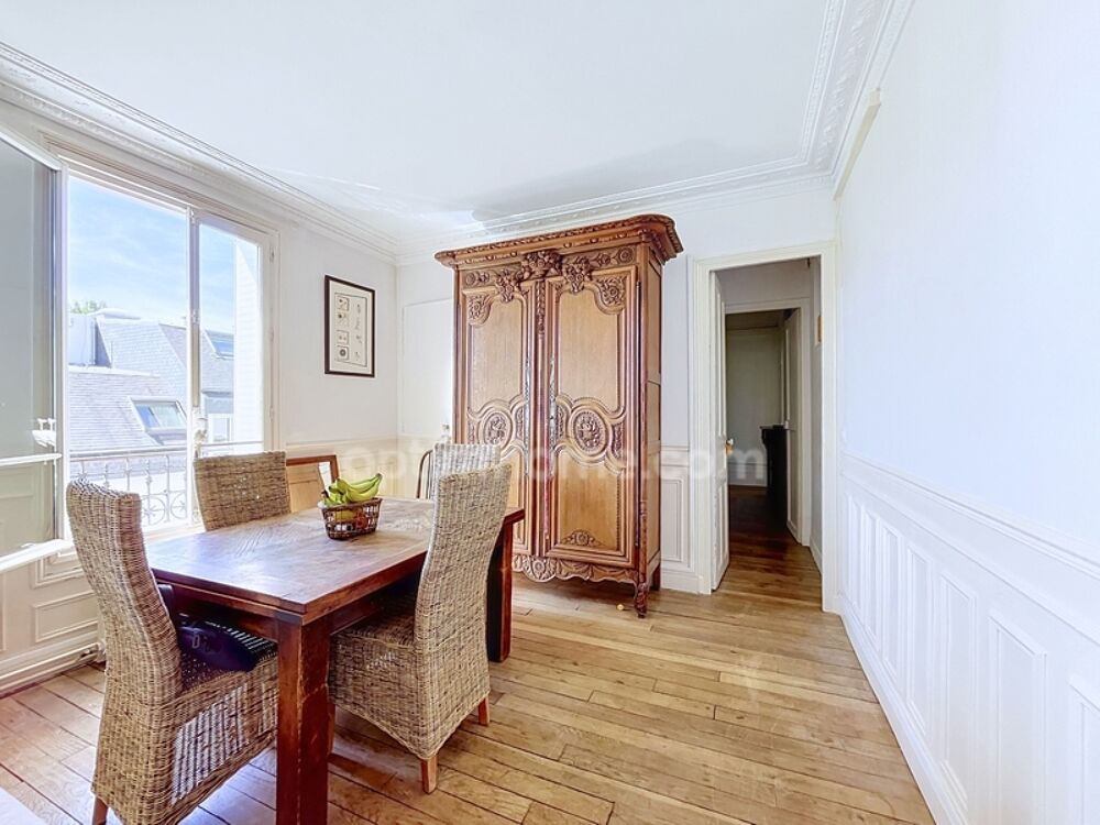 Appartement 5 pièces de caractère à 5 minutes de gare de la Garenne-Colombes et des commerces