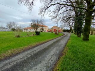  Maison  vendre 5 pices 251 m