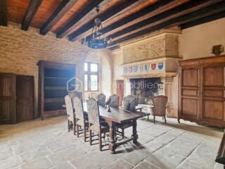  Proprit/chteau  vendre 10 pices 500 m