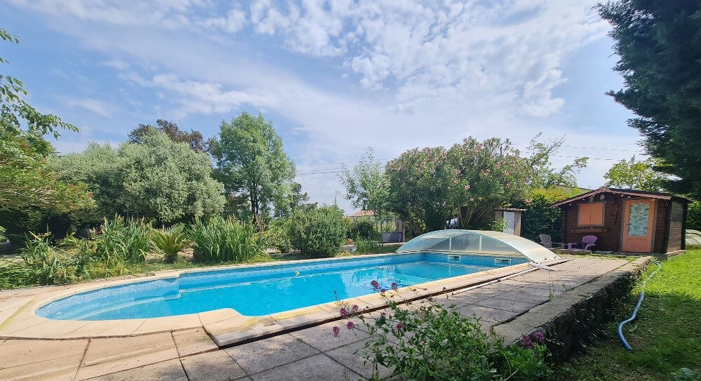 Vente Maison Villa de 141m2 habitable sur 1700m2 de terrain et Piscine Saint martin de valgalgues