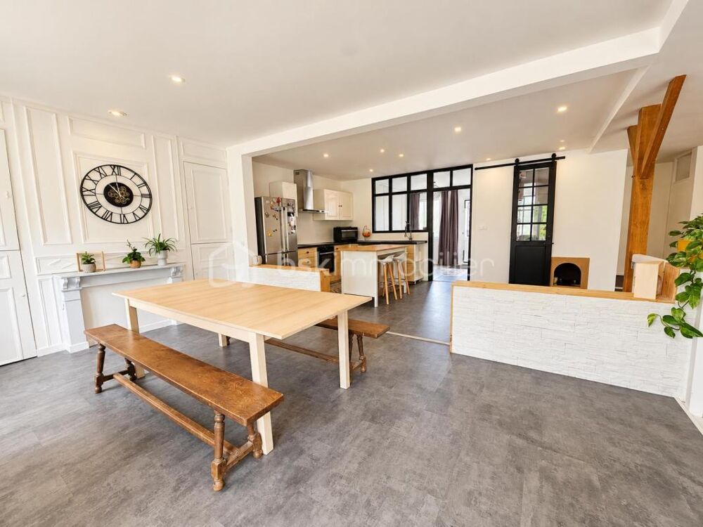 Vente Maison Maison familiale de caractère – 8 pièces – 253 m² – 4 chambres Chevru