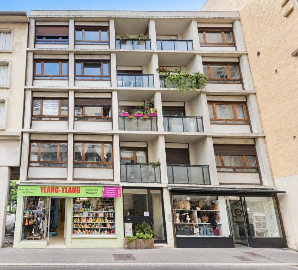 Location Appartement Appartement  T3 avec terrasse à Lyon 7 Lyon 7