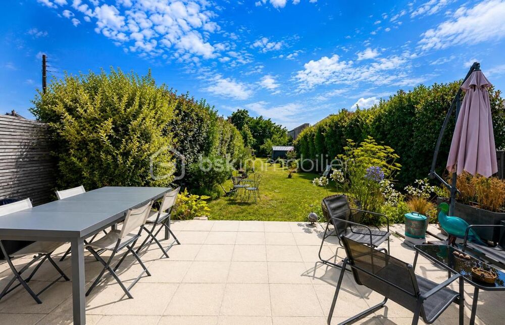 Une belle opportunité à Pleurtuit : maison en pierre avec jardin de 836 m²