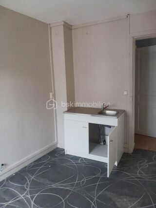  Immeuble à vendre 3 pièces 220 m²
