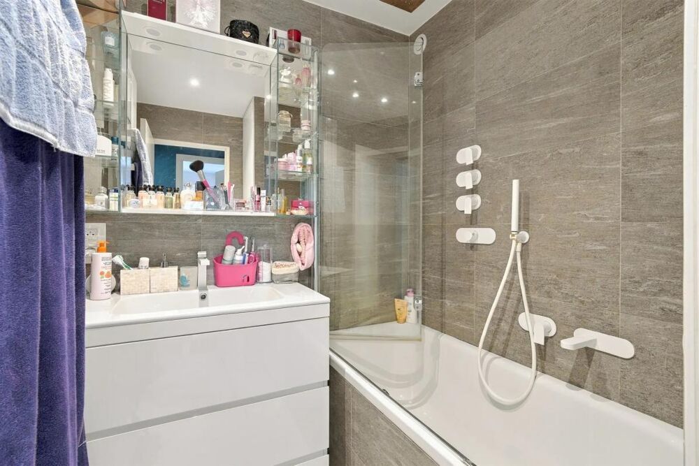 à vendre  Appartement Suresnes (92150)