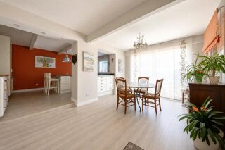  Propriété/château à vendre 15 + pièces 550 m²