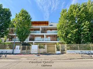  Appartement à vendre 7 pièces 136 m²