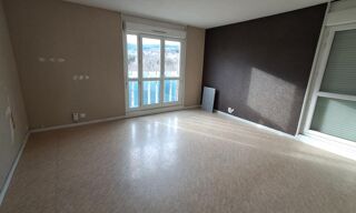  Appartement � louer 4 pi�ces 83 m�