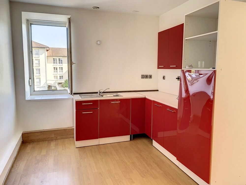Appartement 3 pièces 69 m² · à Gray · 69 m² · 82 000 €