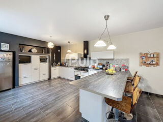  Maison � vendre 9 pi�ces 227 m�