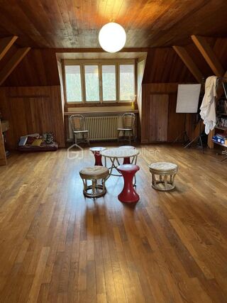  Maison � vendre 9 pi�ces 304 m�