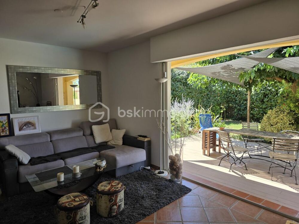 Vente Maison MAISON 121 m² – 4 CHAMBRES – 2 SDB – PISCINE – GARAGE – SANS VIS-À-VIS – TERRAIN 700 m² – DPE B Gignac la nerthe