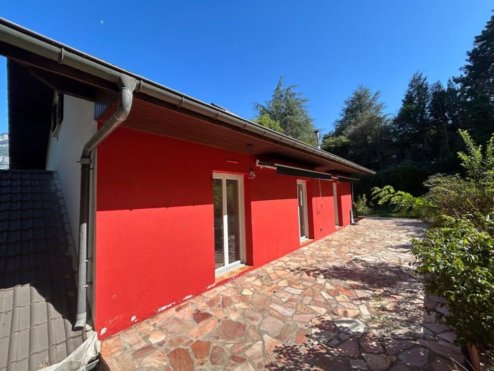 Vente Maison viviers du lac maison 7 pièces 158 m2 env + T2 loué + 2 garages avec terrain de 2500 m2 environ Viviers du lac