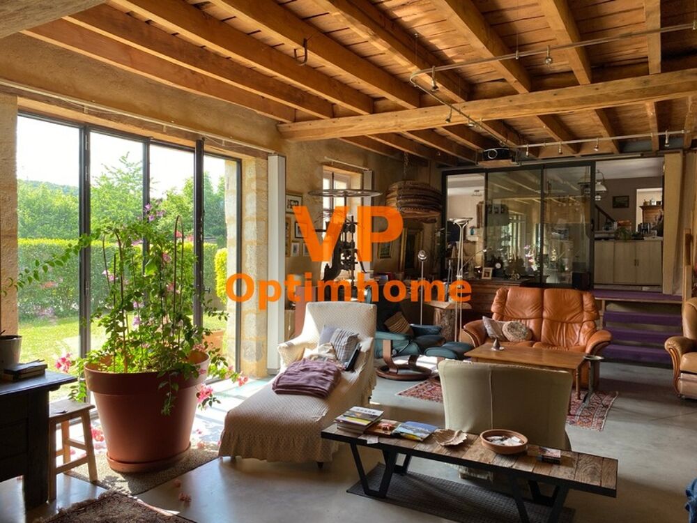 ? Bien rare  274 m²  Salon 95 m²  Terrain de 4 600m²  Maison avec histoire