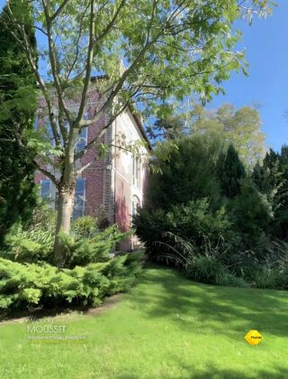  Villa  vendre 15 + pices 398 m