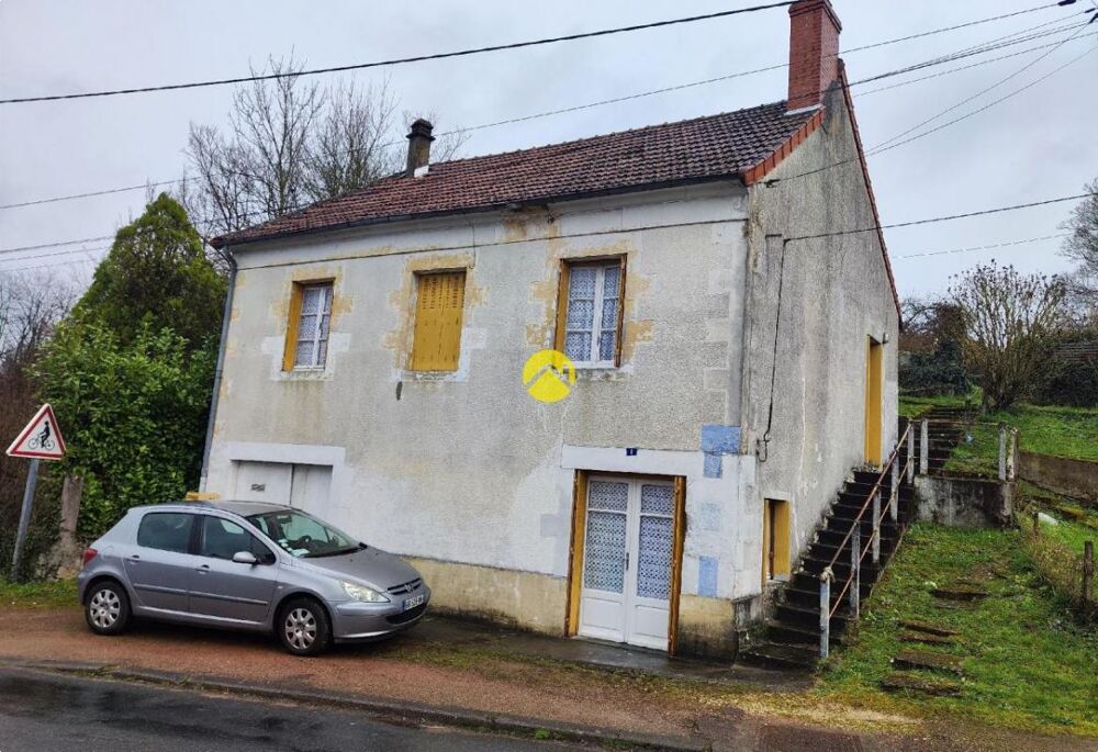 MAISON A RÉNOVER CENTRE VILLE JOUET-SUR-L'AUBOIS