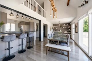  Maison à vendre 12 pièces 239 m²