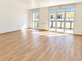  Appartement à louer 3 pièces 74 m²