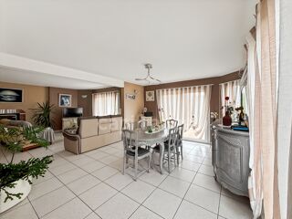  Maison  vendre 6 pices 146 m