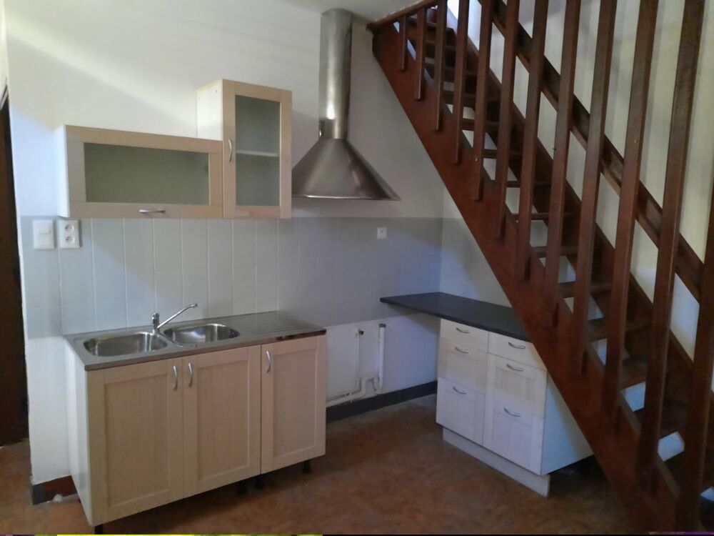 Vente Immeuble Immeuble en pierres, deux appartements de type 3, deux garages La reole