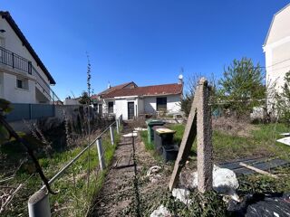  Immeuble � vendre 15 + pi�ces 710 m�