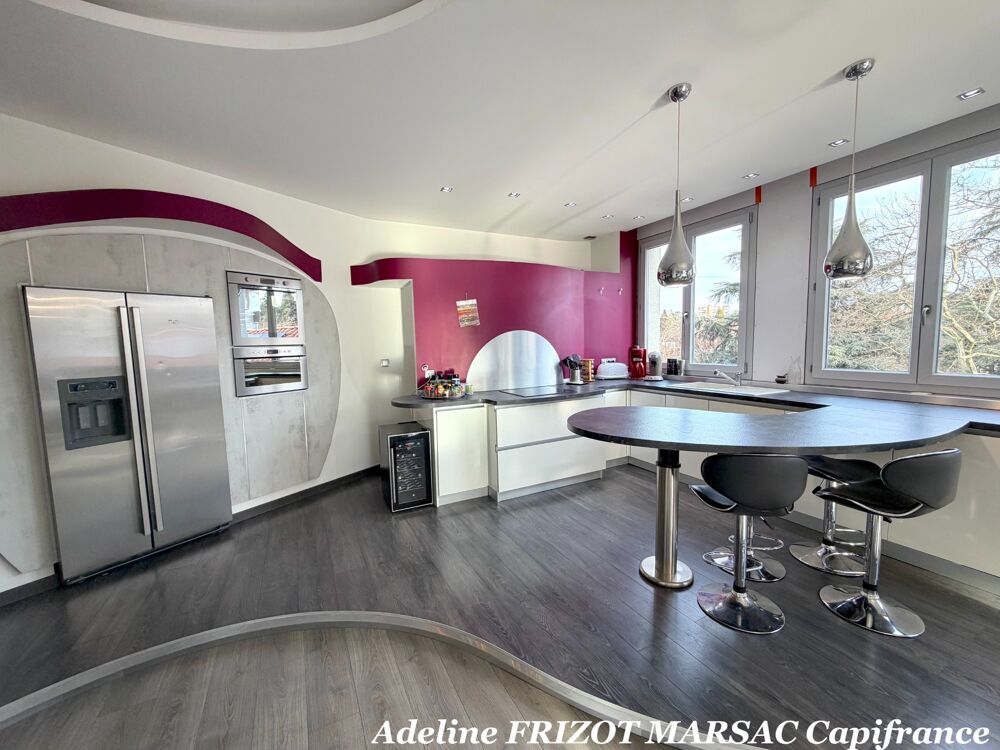 Vente Appartement APPARTEMENT PROCHE COURS FAURIEL- 130M2 - 3 CHAMBRES - PARKING - TERRASSE 50M2 Saint etienne