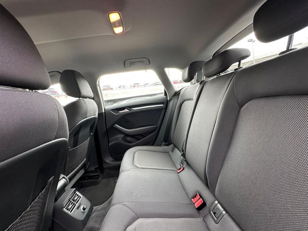 A3 III (2) SPORTBACK 1.6 TDI 116 BUSINESS LINE 2018 occasion 78240 Chambourcy