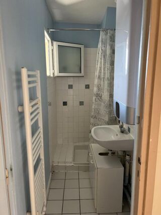 Immeuble à vendre 6 pièces 130 m²