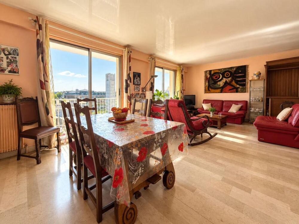 T4 de 116 m² avec grande terrasse et vue dégagée  Lyon 7?