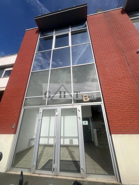A LOUER 550 M&sup2; ENTREPOT BUREAUX A SAINT-OUEN SUR SEINE 9215 93400 Saint ouen sur seine