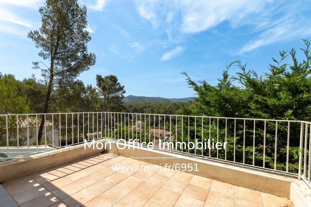Vente Maison Référence : 6951-NGU - Maison 7 pièces - 210m2 - Piscine et vue dégagée sur les pins - Commerces à pied Peypin