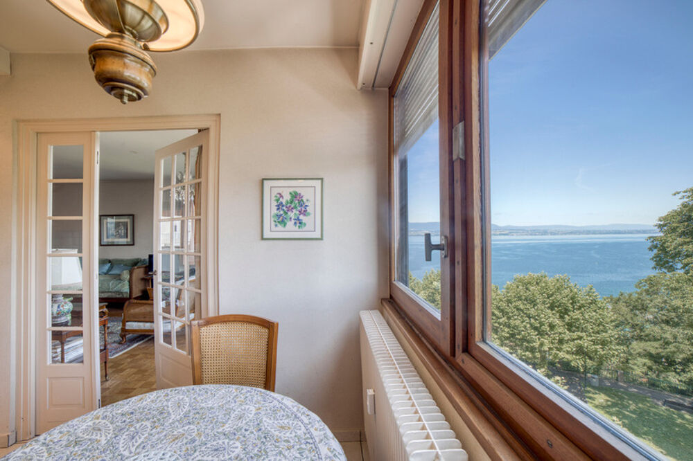 SUPERBE APPARTEMENT DE 115m2 VUE LAC à THONON LES BAINS