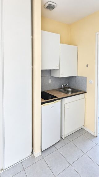  Appartement à louer 1 pièce 35 m²