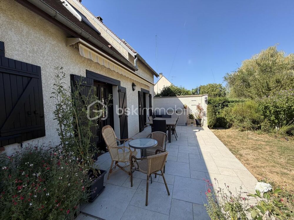 MAISON TRADITIONNELLE DE 146 M2 - TERRAIN 1000 M2