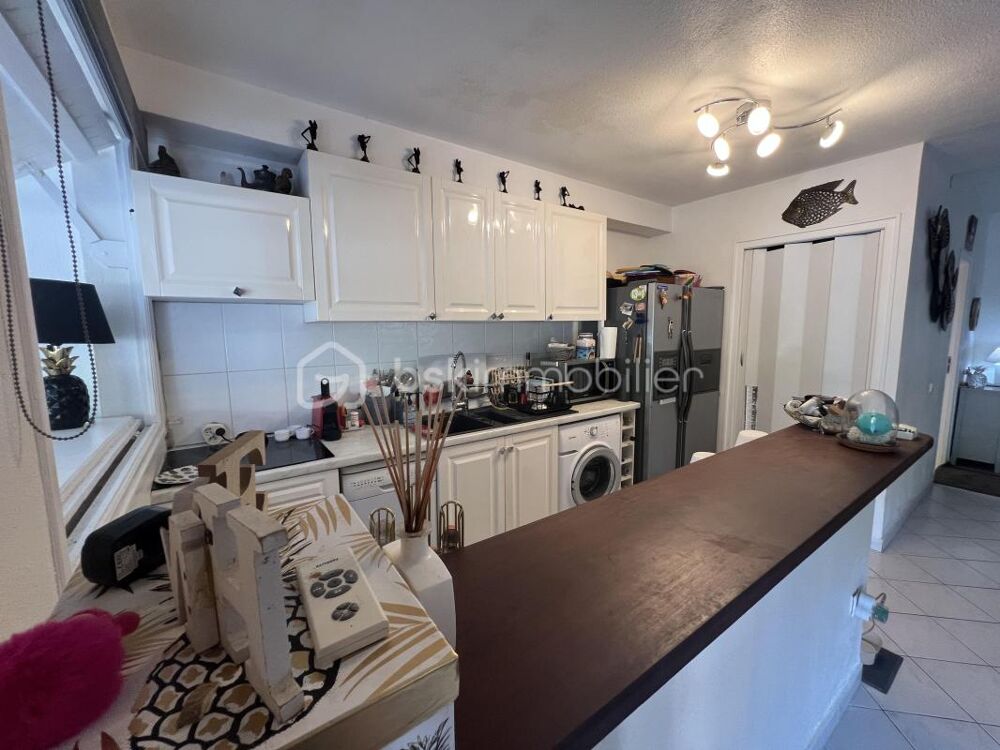 Vente Appartement APPARTEMENT T2 ROUTE TOURISTIQUE PRES D ANSE DES ROCHERS Saint francois
