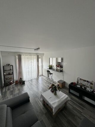  Appartement  vendre 4 pices 74 m